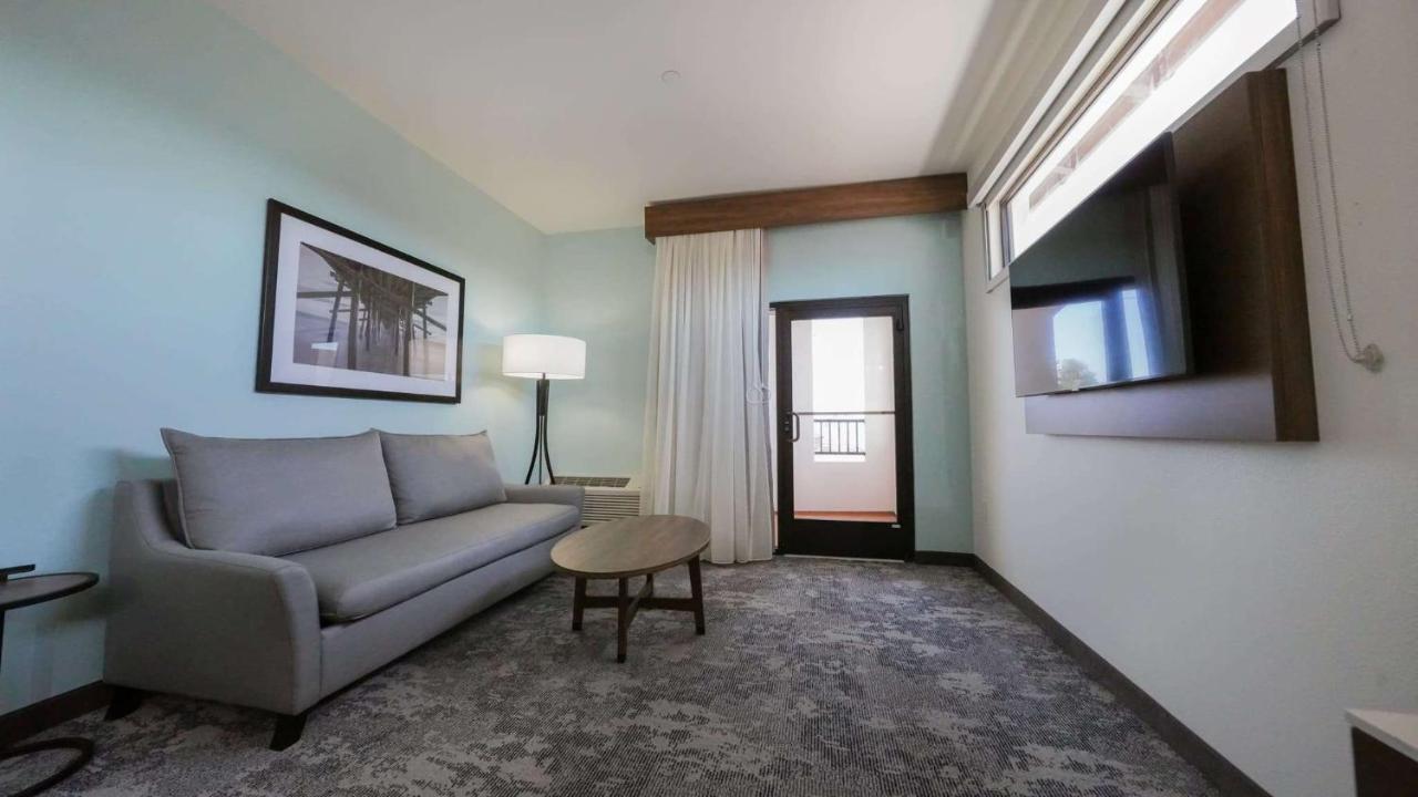 La Quinta Inn & Suites By Wyndham 圣克鲁兹 外观 照片